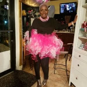 Meet your Posher, Laura